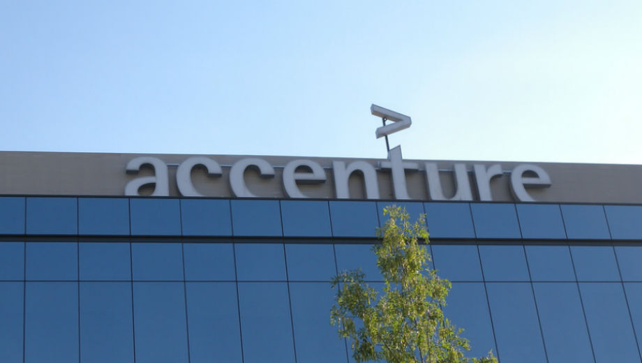 Accenture (CC BY 2.0 by Ricardo Ricote Rodríguez/https://www.flickr.com/photos/ricote/4779078739)