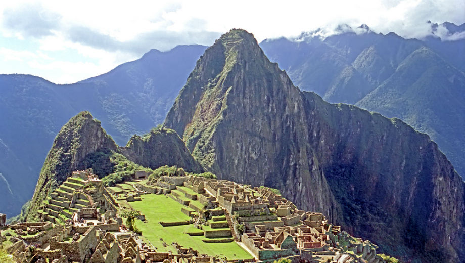 Peru (CC BY-SA 2.0 by Dennis Jarvis/https://www.flickr.com/photos/archer10/2217911855/in/photolist-4nZnVz-4nWEi6-4nZopn-r1y8Yv-qcRNSA-rvceab-4nWh7c-rafr4W-zxSx87-sxTQtJ-sbptcA-qRSGB2-yc1zva-tmJMUM-s9ofeB-vtHyyn-ytvAi3-skJ7E8-t1ywSf-d4kNgw-8mKWYn-rWjgks-sbM22c-spRhLa-tn1r4y-remkC4-z6AgvL-u4Hjmu-qfqWQb-r7P5FT-4nWkve-oERmgK-r1B4AM-y7rrER-whSvu9-tkLKpF-uJdpu7-uzphXj-d4kPH3-vhPYPo-wqR68S-uDhSTC-4zyCT6-ed5rmo-edLe2m-w1wYPp-upn9Xd-rk7pUc-rVu3Qz-FvL26u)