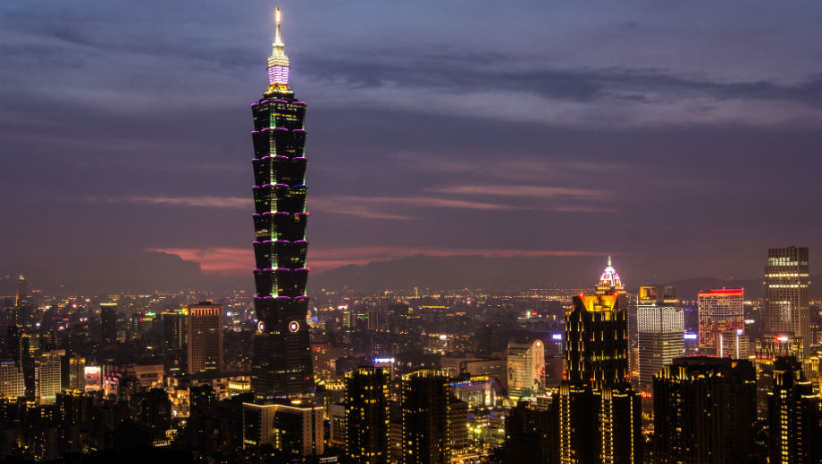 Taipei (CC BY-SA 2.0 by sese_87/https://www.flickr.com/photos/sese87/18618845979)