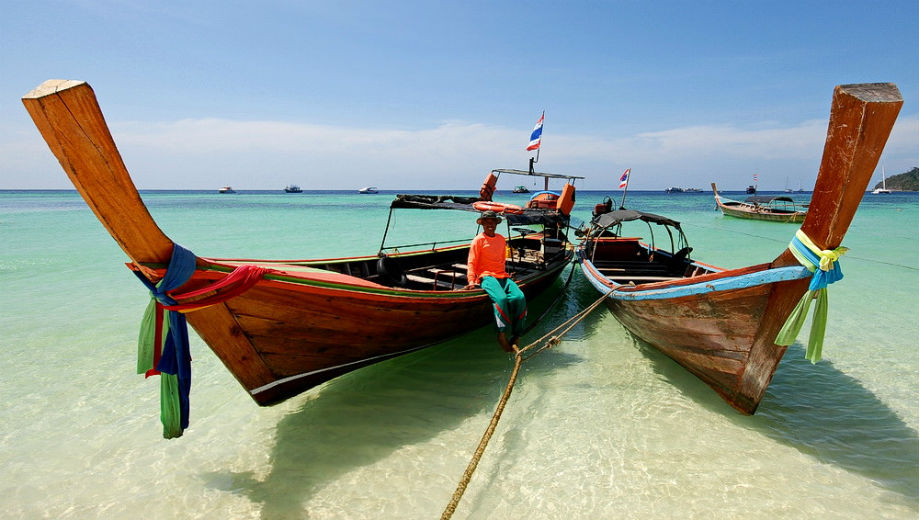 Thailand (CC BY 2.0 by Transformer18/https://www.flickr.com/photos/71267357@N06/24605696102)