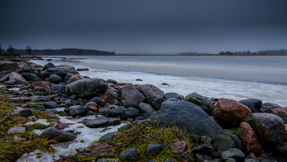 Finland (CC BY 2.0 by Jafar Alnasser/ https://www.flickr.com/photos/jaafaralnasser/16047384204/in/photolist-qs43f1-pNneZ9-7b2toh-7a3KcC-7a3LpU-79WFzV-7bh3RU-7ah5JL-MqMJt4-7bigEP-7aGjGq-79YRs4-7aDsJU-7bnQ6T-DBLSca-7ah3RQ-7aNAKp-7bkc6x-7aQsL8-pTPBA6-5QYy3G-79WLNF-7a6Ewy-jxxBEb-2jK6i-jxxUFL-2kdY5-79YsAN-7YSN9X-86x9gJ-FBZAiL-kjRuYs-8FRy39-6FvFaE-FMZzE1-FUuEeY-6ZWzRB-bkoQsc-6S8WvP-6TvLWi-DBLQbX-7Wb8rU-5rZGX5-sNgz5T-9Y7Xb1-7bcDsW-6NgujA-5ZhjYp-5d2zga-okkdPg)