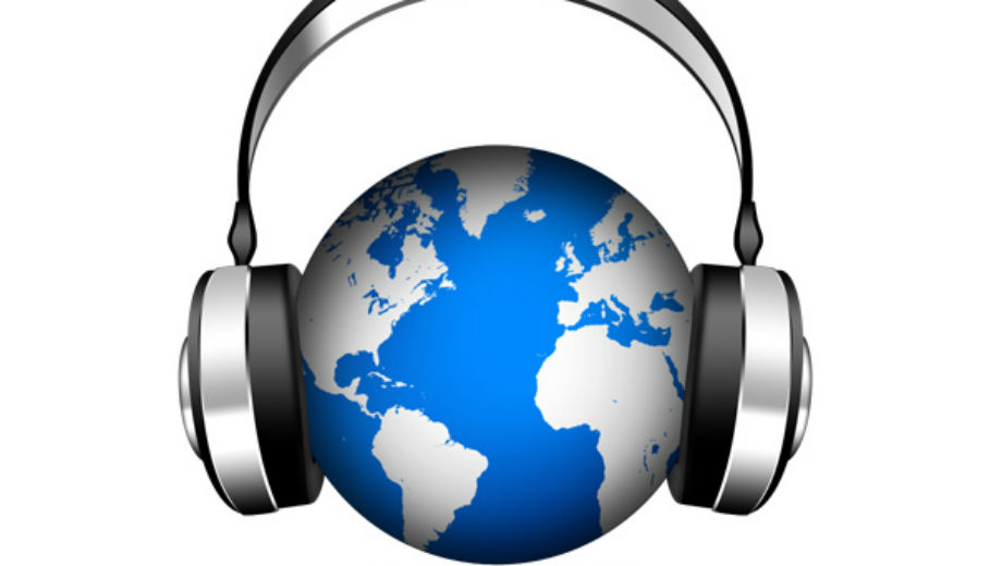 Radio Igel (http://www.psdgraphics.com/psd-icons/psd-world-music-icon-globe-with-headphones/)
