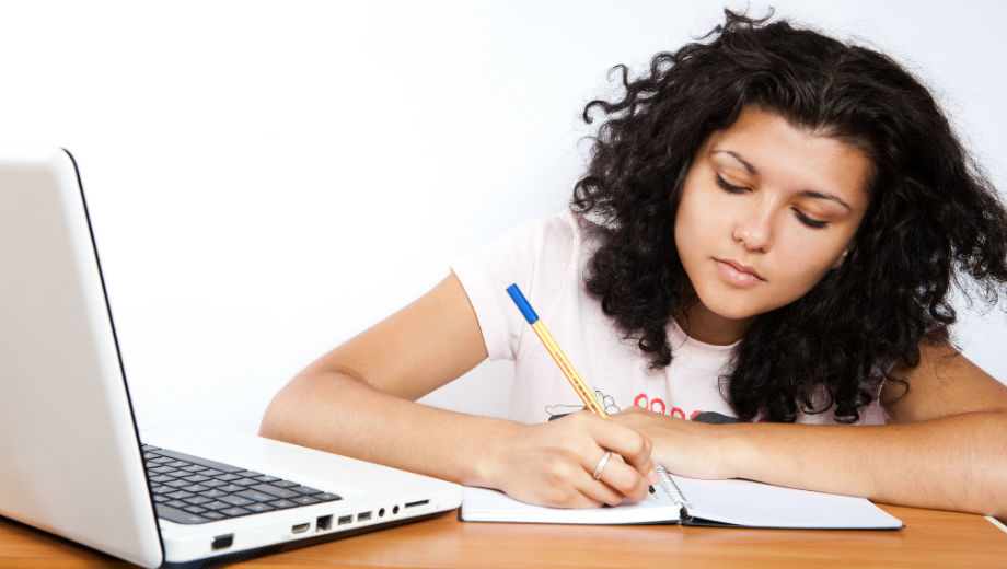 Student (CC BY-SA 2.0 by PROCollegeDegrees360/https://www.flickr.com/photos/83633410@N07)